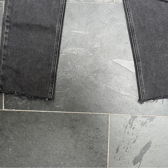 Aritzia Denim Forum Arlo Straight Jeans - Picture 5 of 5